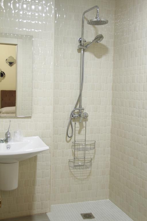 Hostal Flor De Lis- Lojo Hotel Conil De La Frontera Ngoại thất bức ảnh